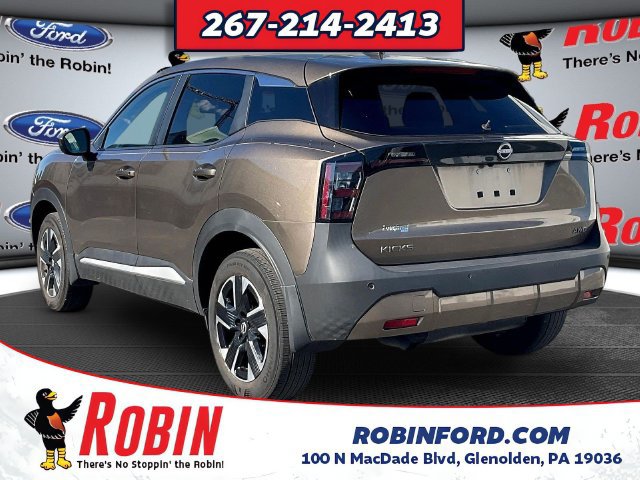 Used 2025 Nissan Kicks SV AWD/4WD image 5