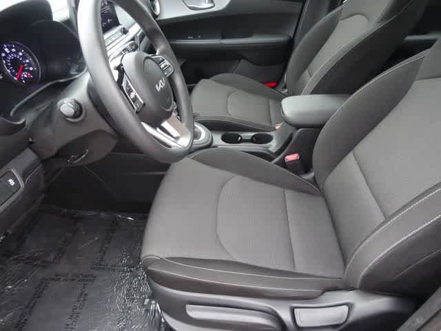 Used 2024 Kia Forte LXS FWD image 6