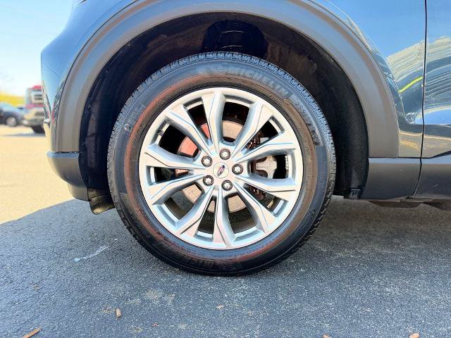Certified 2023 Ford Explorer XLT w/ Equipment Group 202A AWD/4WD image 4