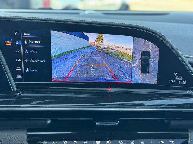 Used 2024 Cadillac Escalade Sport w/ LPO, ONYX Package image 21