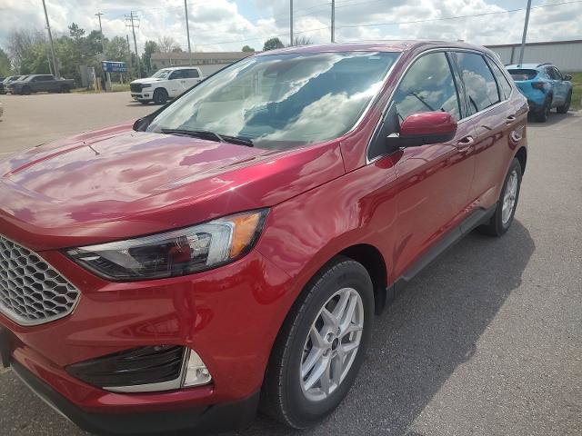 Certified 2023 Ford Edge SEL w/ Convenience Package AWD/4WD image 9