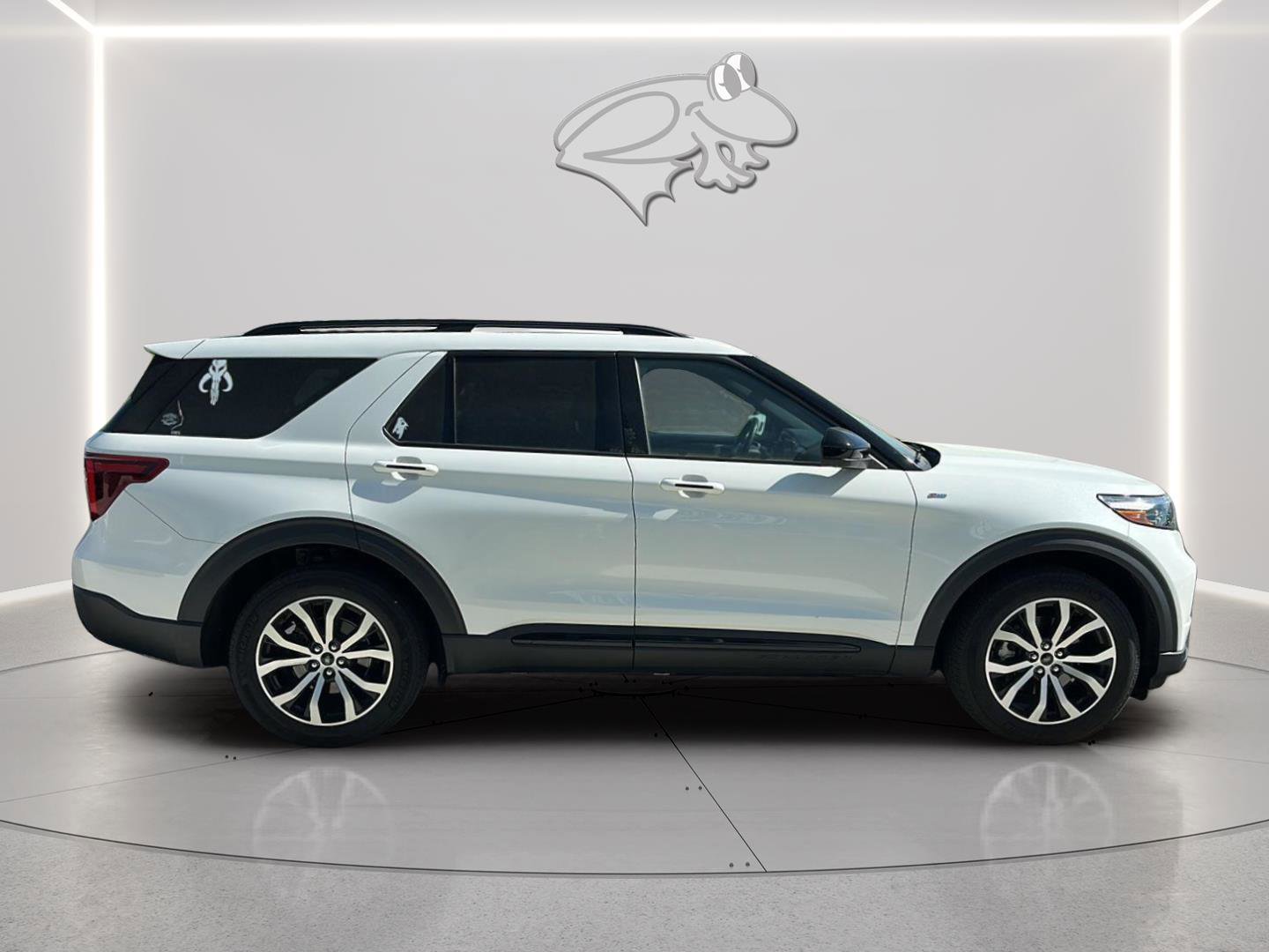 Certified 2022 Ford Explorer ST-Line w/ Class IV Trailer Tow Package AWD/4WD image 6