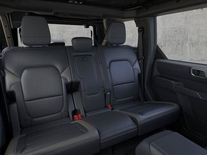 Certified 2025 Ford Bronco Outer Banks AWD/4WD image 11