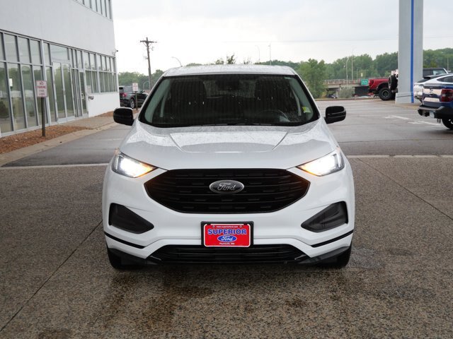 Certified 2024 Ford Edge SE w/ Black Appearance Package AWD/4WD image 2