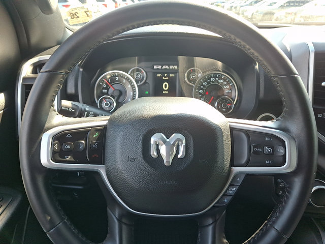 Used 2021 RAM 1500 4x4 Crew Cab image 25