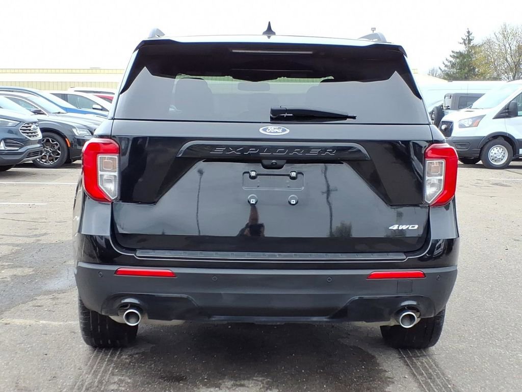 Certified 2023 Ford Explorer ST-Line AWD/4WD image 4