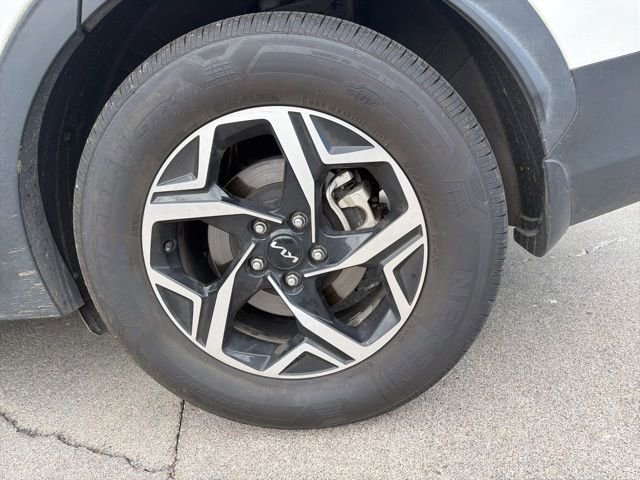 Used 2024 Kia Sportage LX FWD image 10