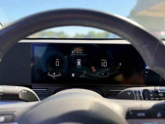 Used 2025 Hyundai Kona SEL AWD/4WD image 11