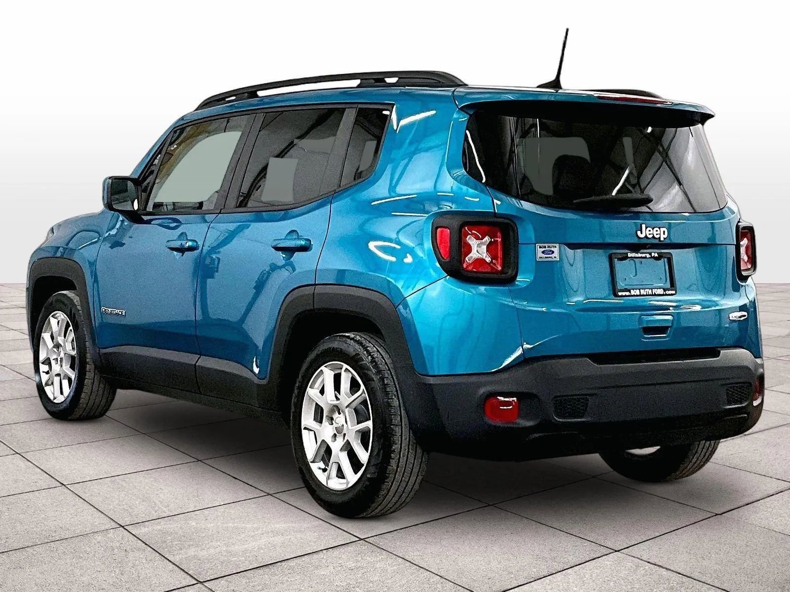 Used 2021 Jeep Renegade Latitude FWD image 10