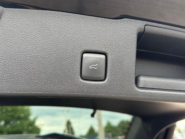 Certified 2025 Ford Escape ST-Line Elite w/ Premium Technology Package AWD/4WD image 8