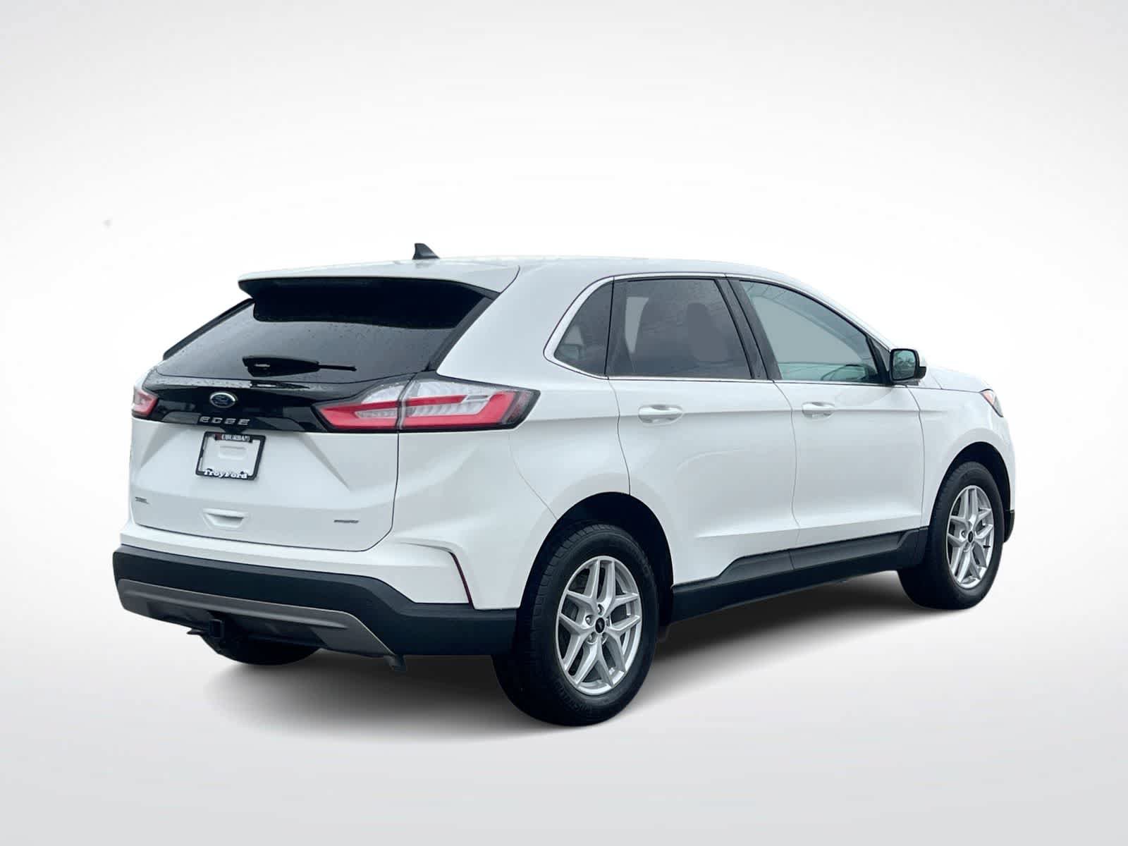 Certified 2024 Ford Edge SEL w/ Convenience Package AWD/4WD image 8
