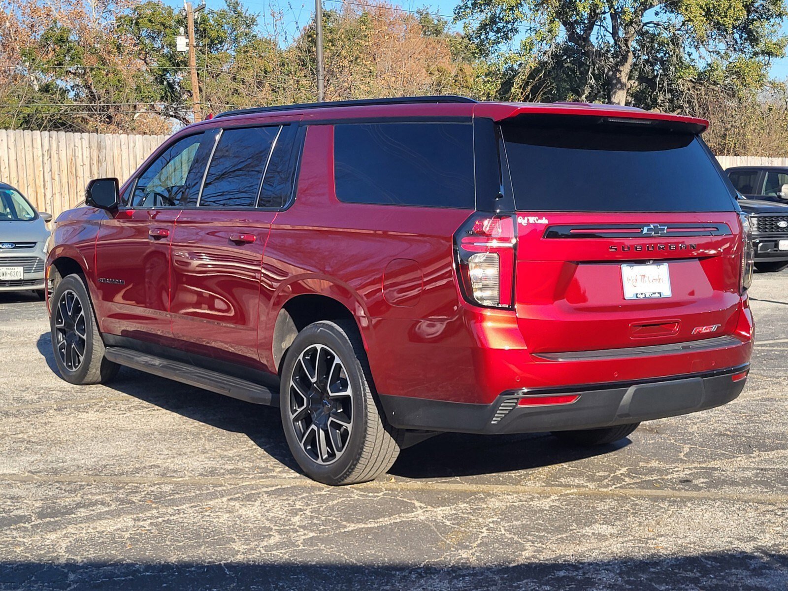 Used 2024 Chevrolet Suburban RST w/ Luxury Package image 5