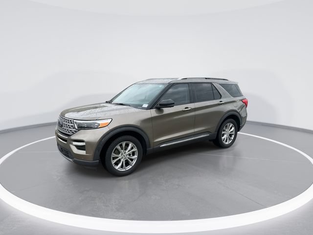 Certified 2021 Ford Explorer Limited AWD/4WD image 3