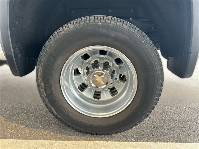 Used 2024 Chevrolet Silverado 3500 High Country w/ High Country Premium Package image 10