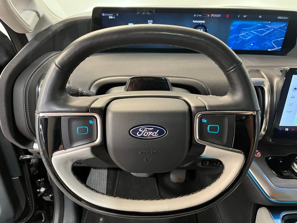 Certified 2025 Ford Expedition Platinum AWD/4WD image 22