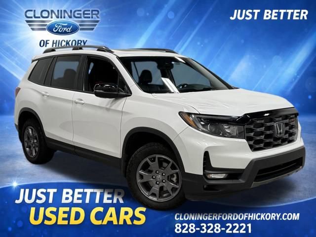 Used 2024 Honda Passport TrailSport image 1
