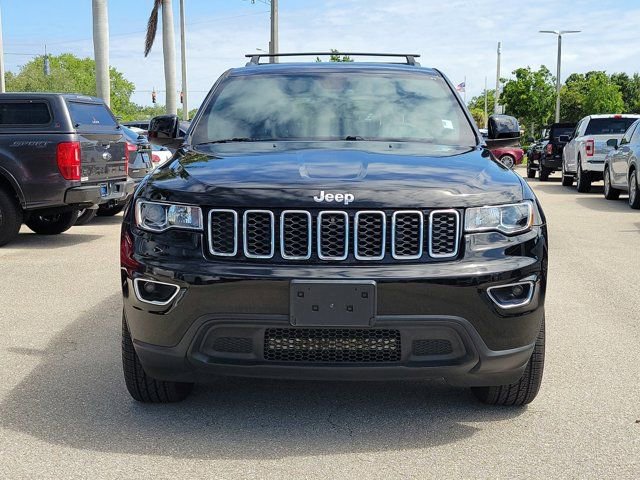 Used 2017 Jeep Grand Cherokee Laredo w/ Quick Order Package 23E AWD/4WD image 2