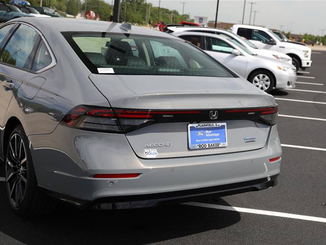 Used 2025 Honda Accord Touring image 13