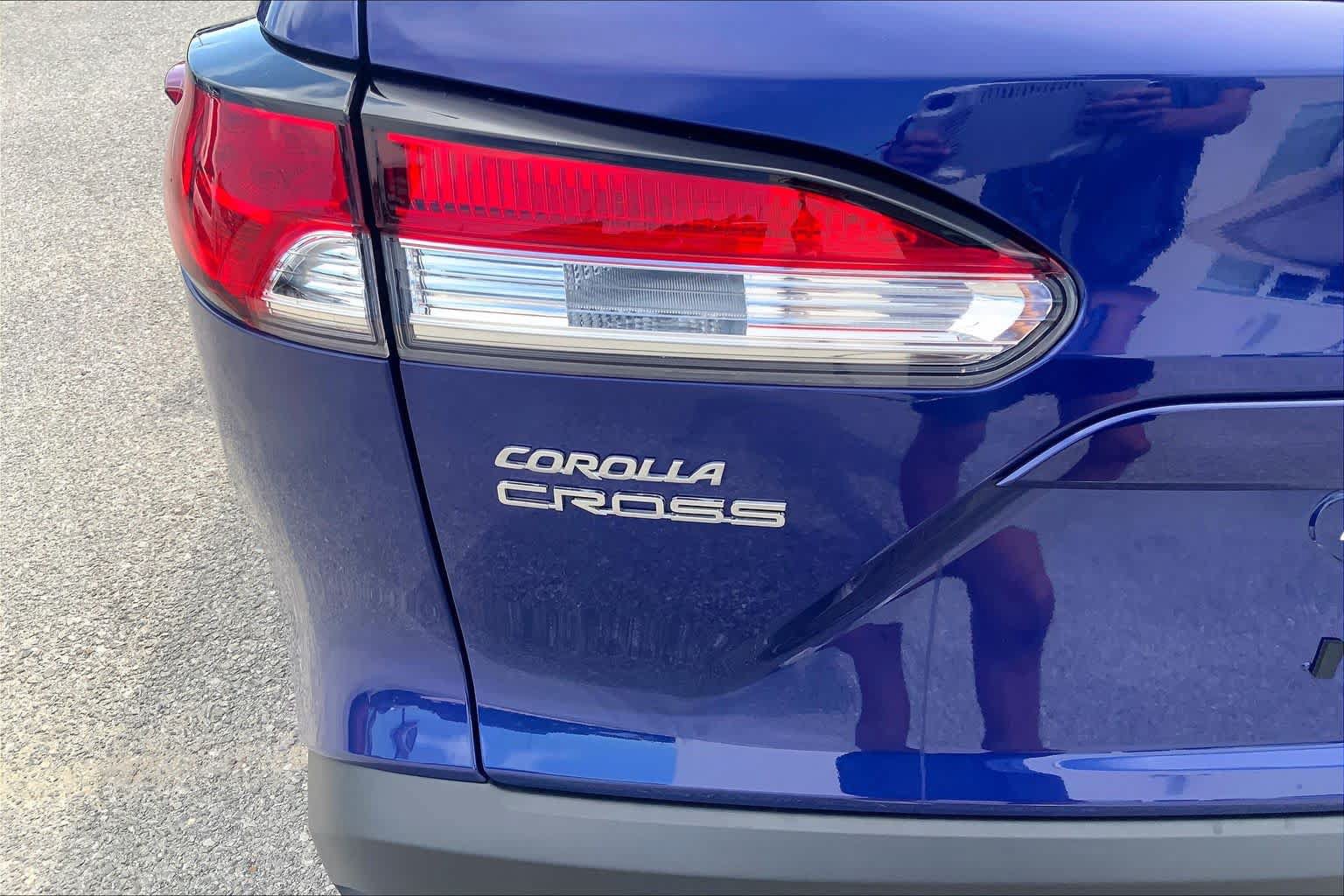 Used 2024 Toyota Corolla Cross LE FWD image 31
