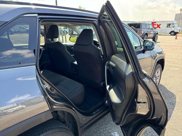 Used 2022 Toyota RAV4 XLE image 9