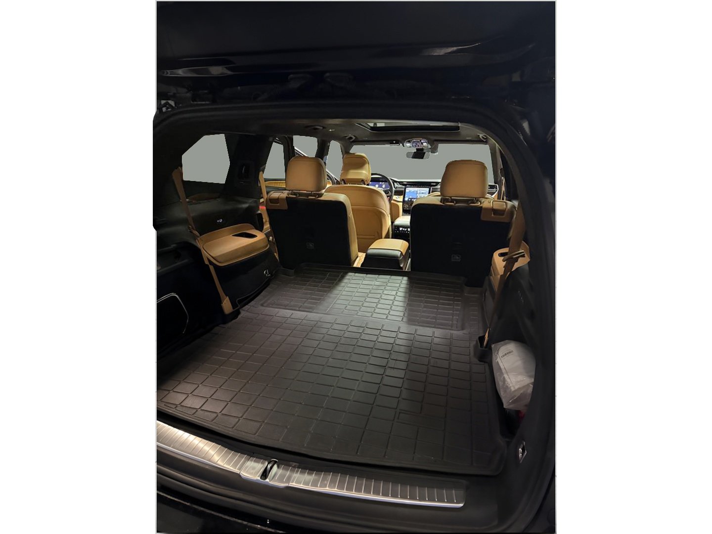 Used 2021 Jeep Grand Cherokee L Summit AWD/4WD image 17