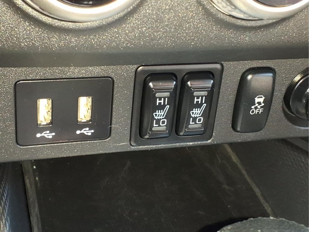 Used 2024 Mitsubishi Outlander Sport SE AWD/4WD image 19
