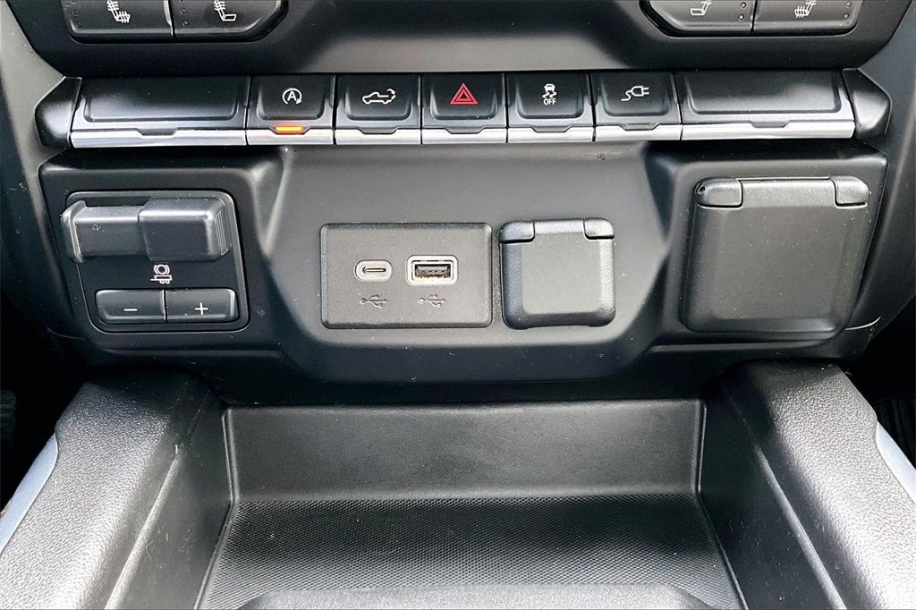 Used 2020 Chevrolet Silverado 1500 RST w/ Texas Edition image 33