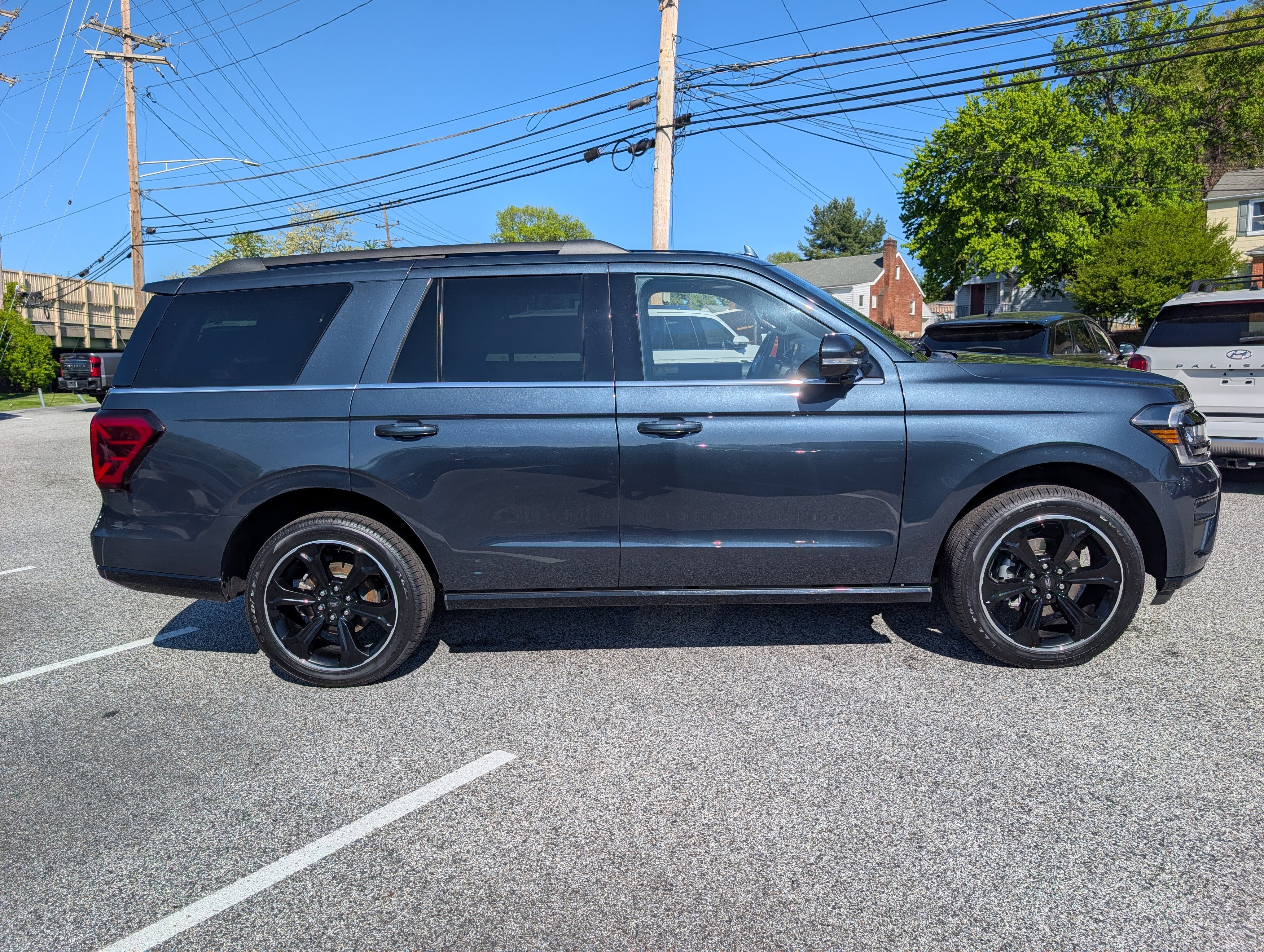 Certified 2023 Ford Expedition Limited AWD/4WD image 8