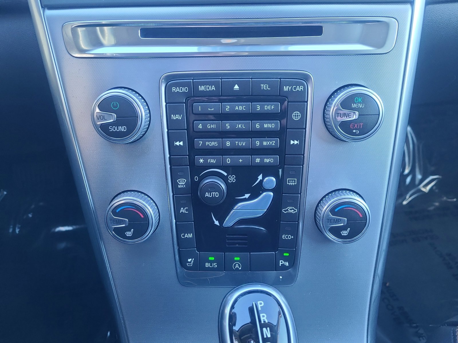 Used 2017 Volvo XC60 T5 Dynamic w/ Preferred Option Package image 30