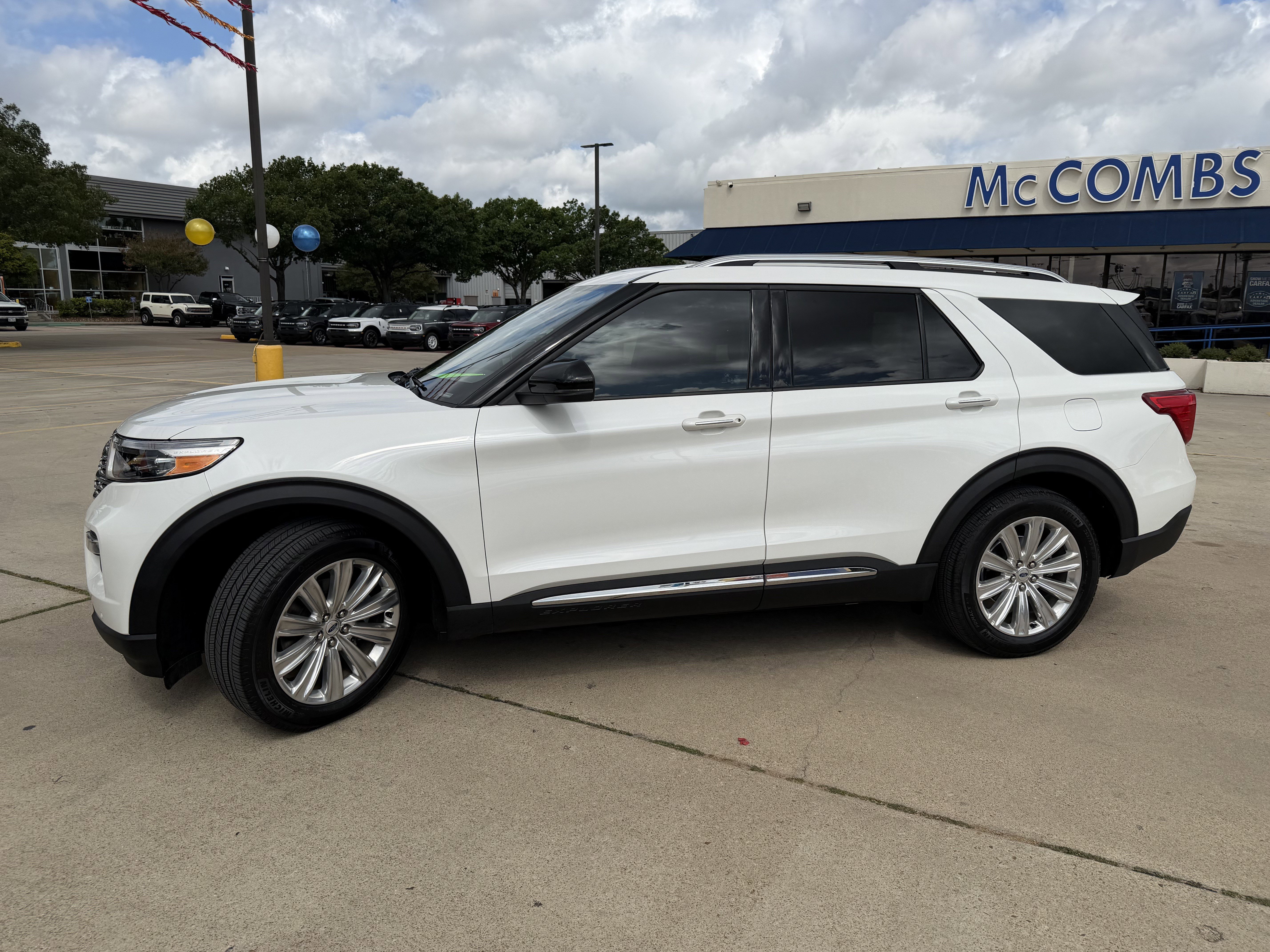 Certified 2024 Ford Explorer Limited w/ Limited Technology Package RWD image 11