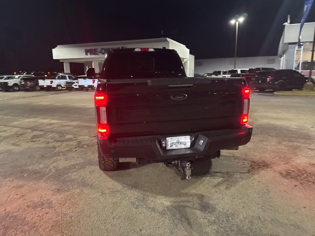 Certified 2022 Ford F250 Lariat w/ Black Appearance Package image 10