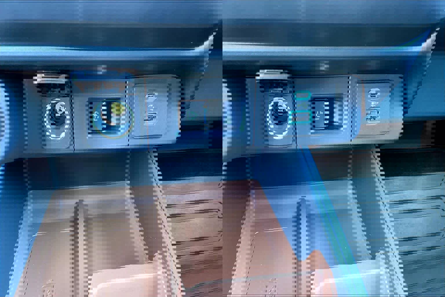 Certified 2024 Ford Maverick Lariat image 29