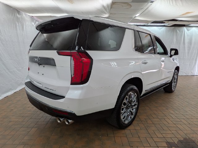 Used 2023 GMC Yukon Denali Ultimate AWD/4WD image 7