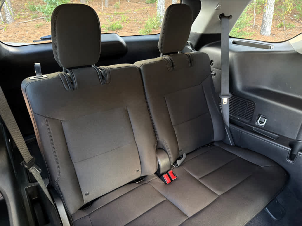 Certified 2023 Ford Explorer XLT RWD image 18