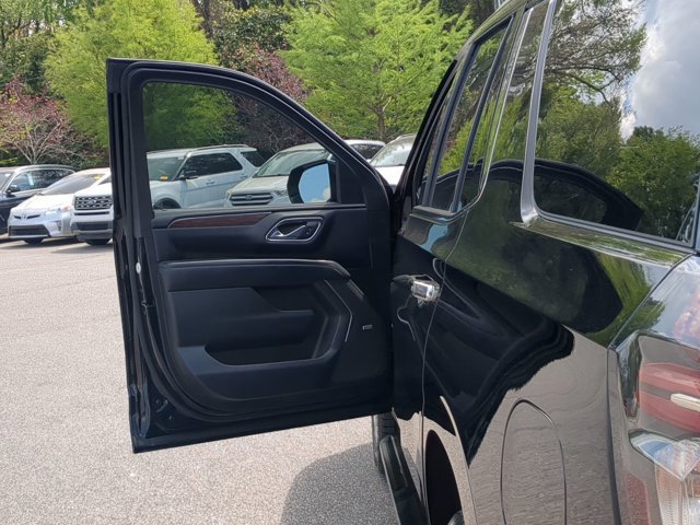 Used 2023 Chevrolet Tahoe High Country image 13