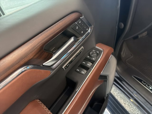 Used 2024 GMC Sierra 1500 Denali Ultimate image 8