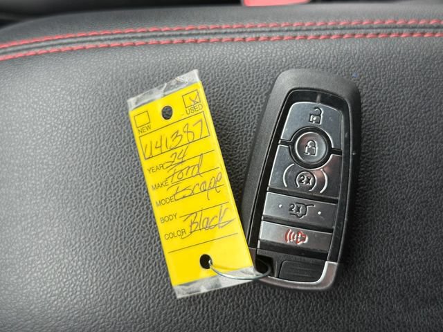 Certified 2024 Ford Escape ST-Line w/ Tech Pack #1 AWD/4WD image 17