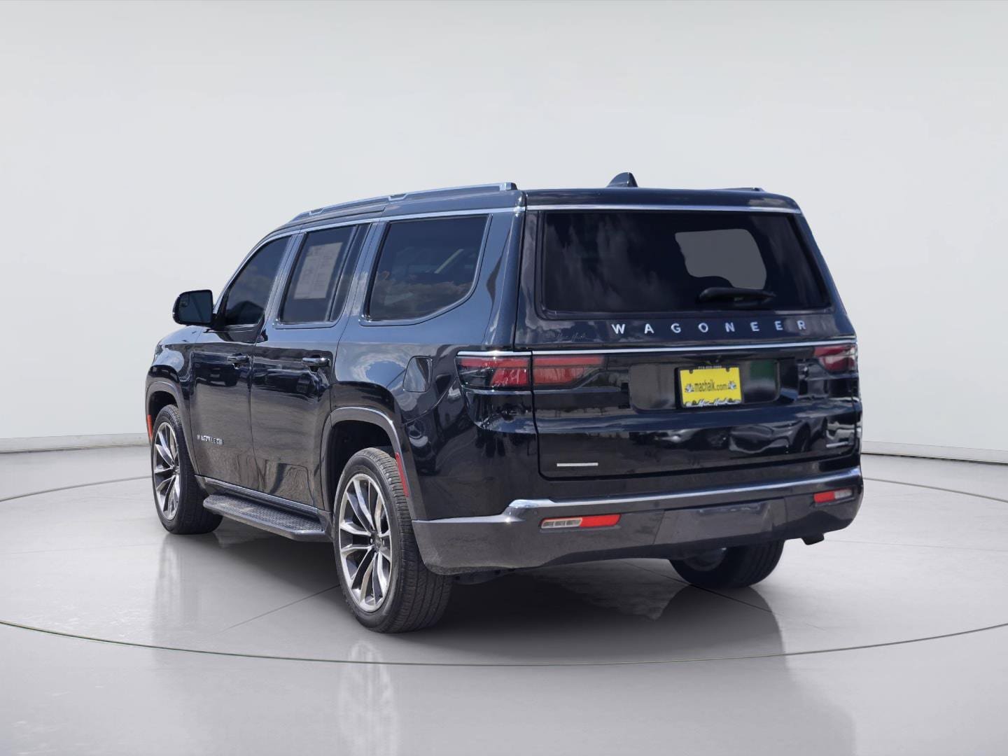 Used 2022 Jeep Wagoneer Series II w/ Premium Group I AWD/4WD image 6