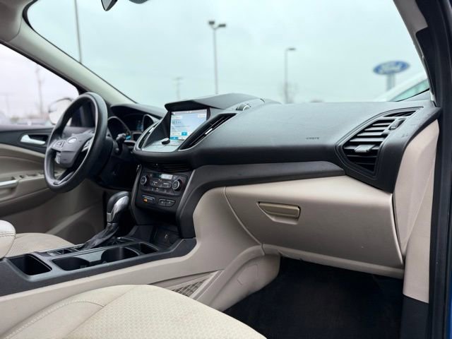 Certified 2019 Ford Escape SE image 19