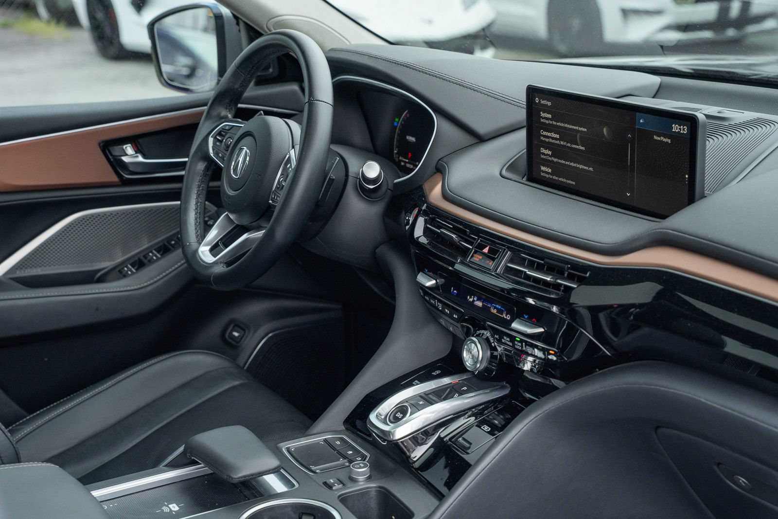 Used 2022 Acura MDX FWD w/ Technology Package image 16