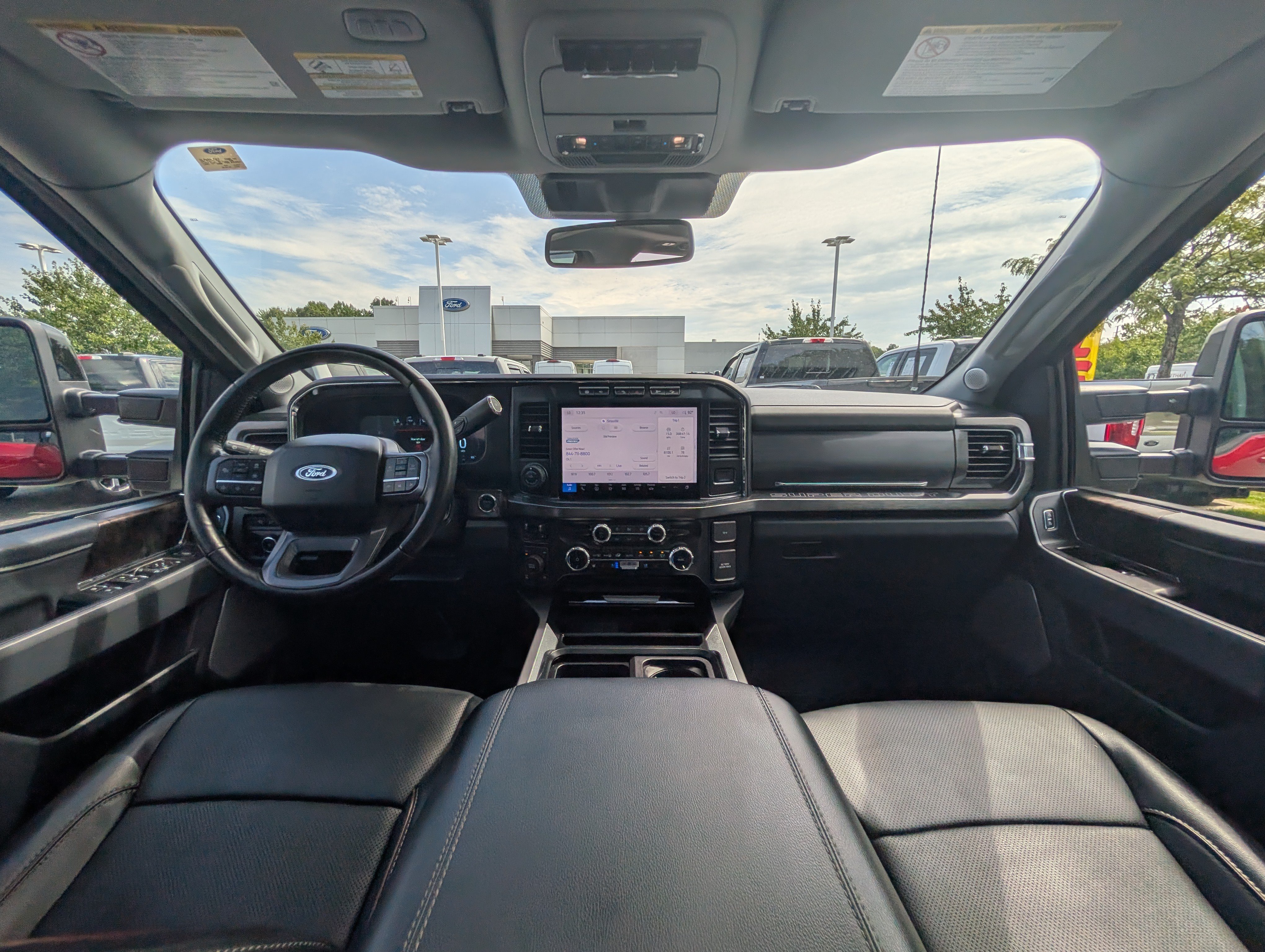 Certified 2024 Ford F250 Lariat w/ Lariat Ultimate Package AWD/4WD image 17