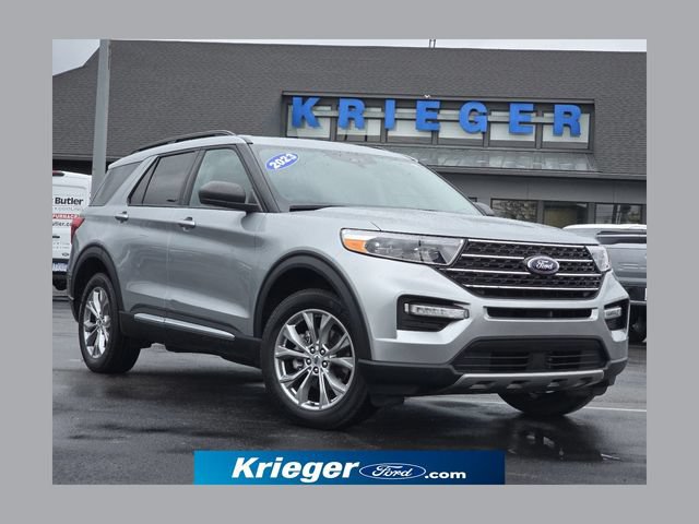 Certified 2023 Ford Explorer XLT w/ Equipment Group 202A AWD/4WD image 1