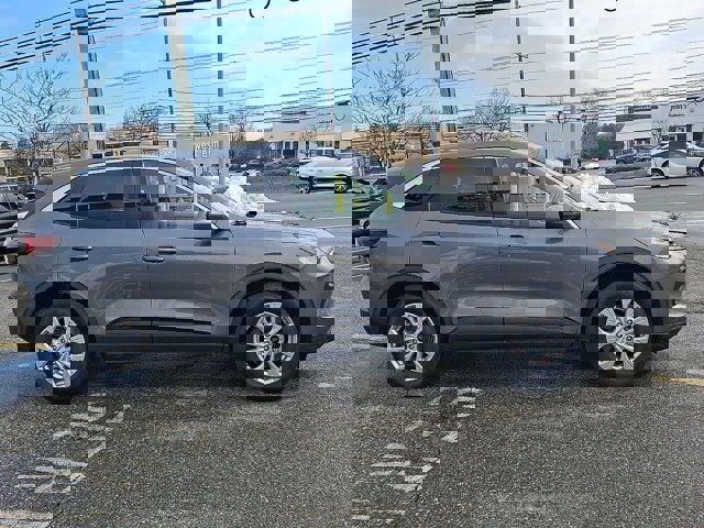 Certified 2024 Ford Escape Active w/ Tech Pack #2 AWD/4WD image 11