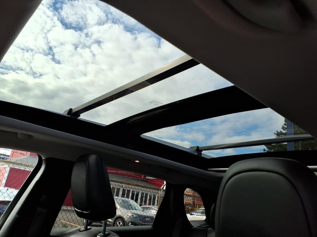 Used 2021 Jeep Cherokee Limited image 15