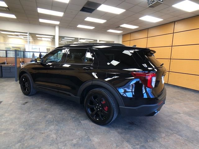 Certified 2022 Ford Explorer ST w/ Equipment Group 401A image 5