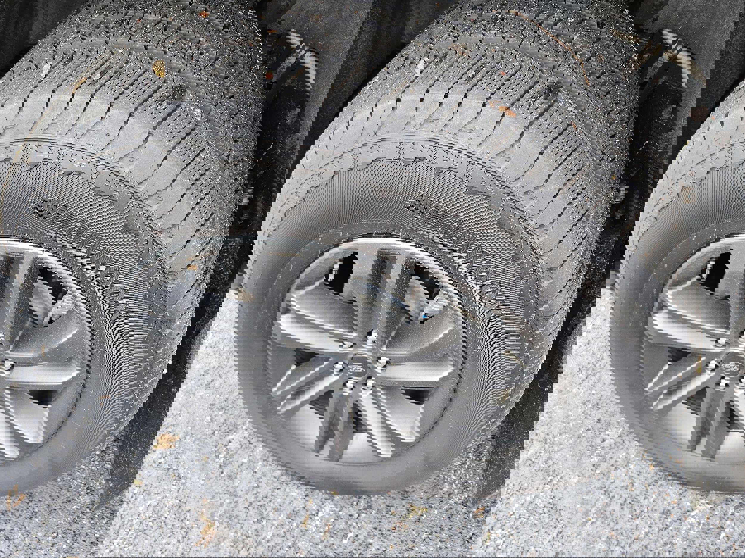 Certified 2021 Ford F150 XLT w/ Equipment Group 302A High image 10