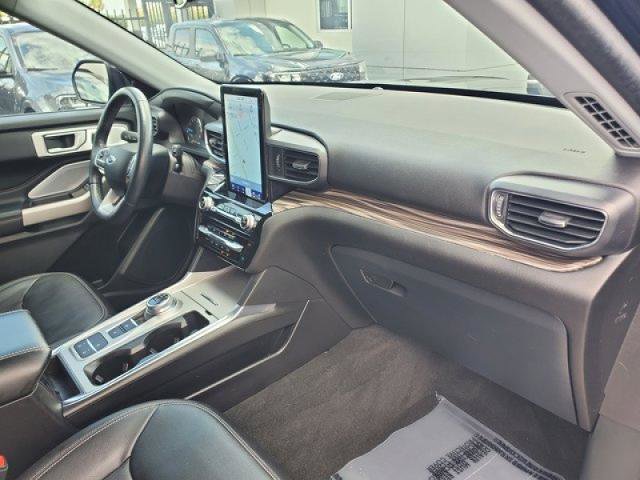 Certified 2023 Ford Explorer Limited w/ Limited Technology Package RWD image 34