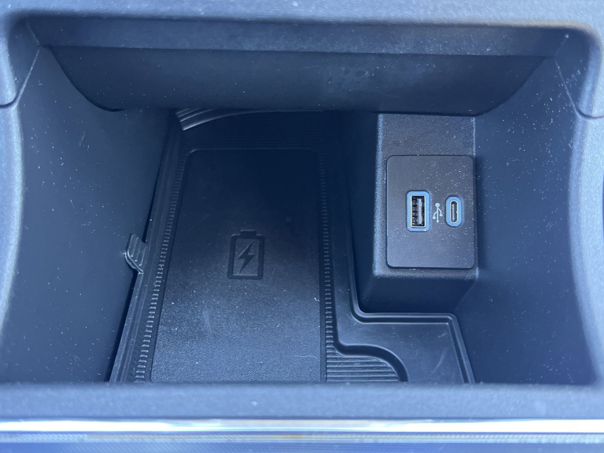 Certified 2022 Ford Edge Titanium w/ Equipment Group 301A image 13