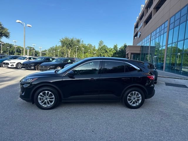 Certified 2020 Ford Escape SE FWD image 2