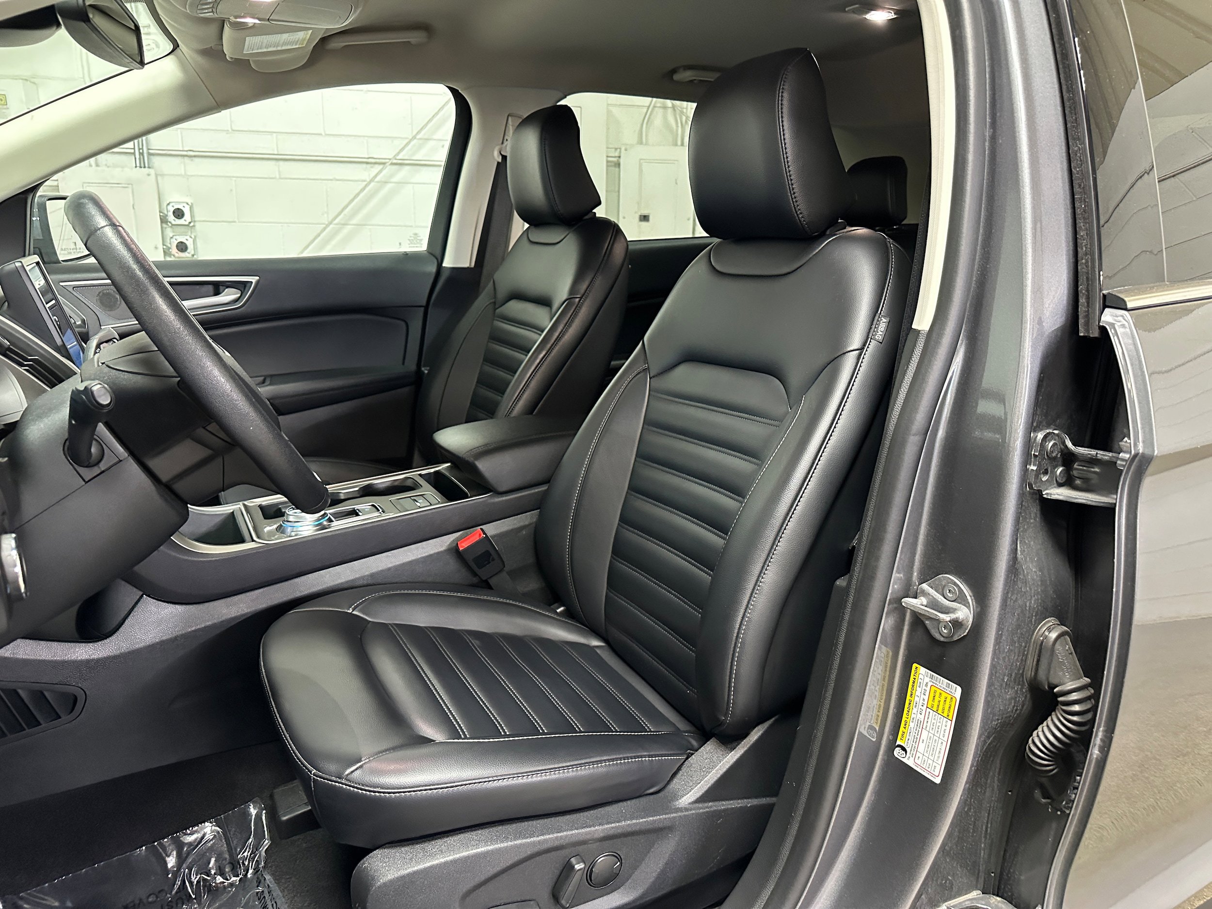 Certified 2024 Ford Edge SEL AWD/4WD image 9
